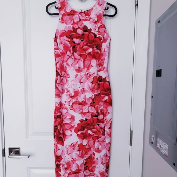 FLORAL RED/PINK/WHITE DRESS - Picture 1 of 2